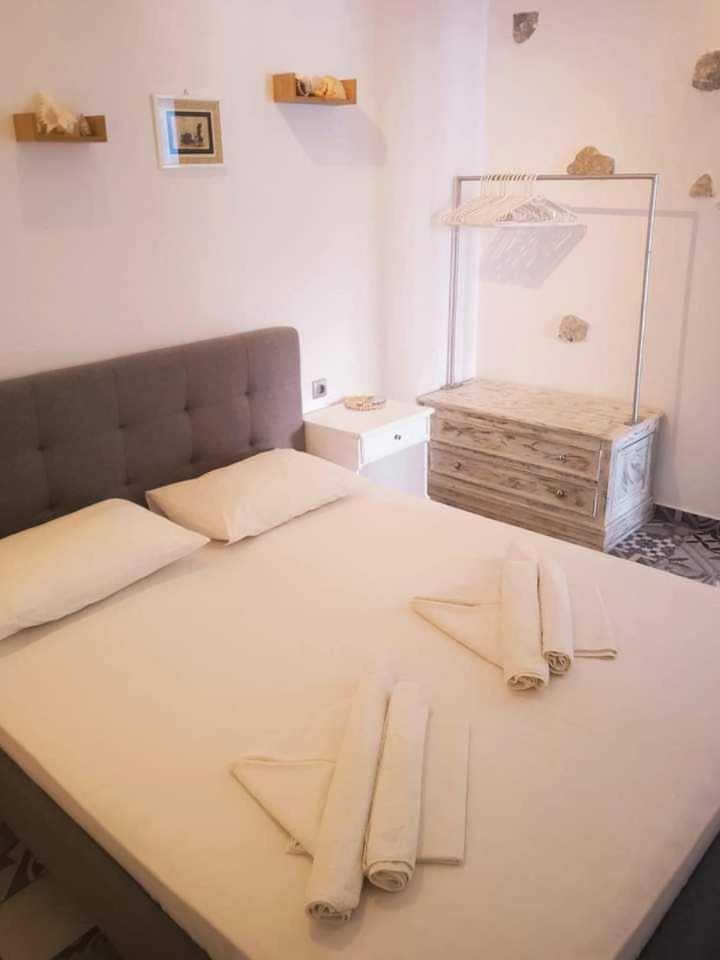 Panormos  Kalymnos Platy Gialos Mousellis Makis Apartments מראה חיצוני תמונה
