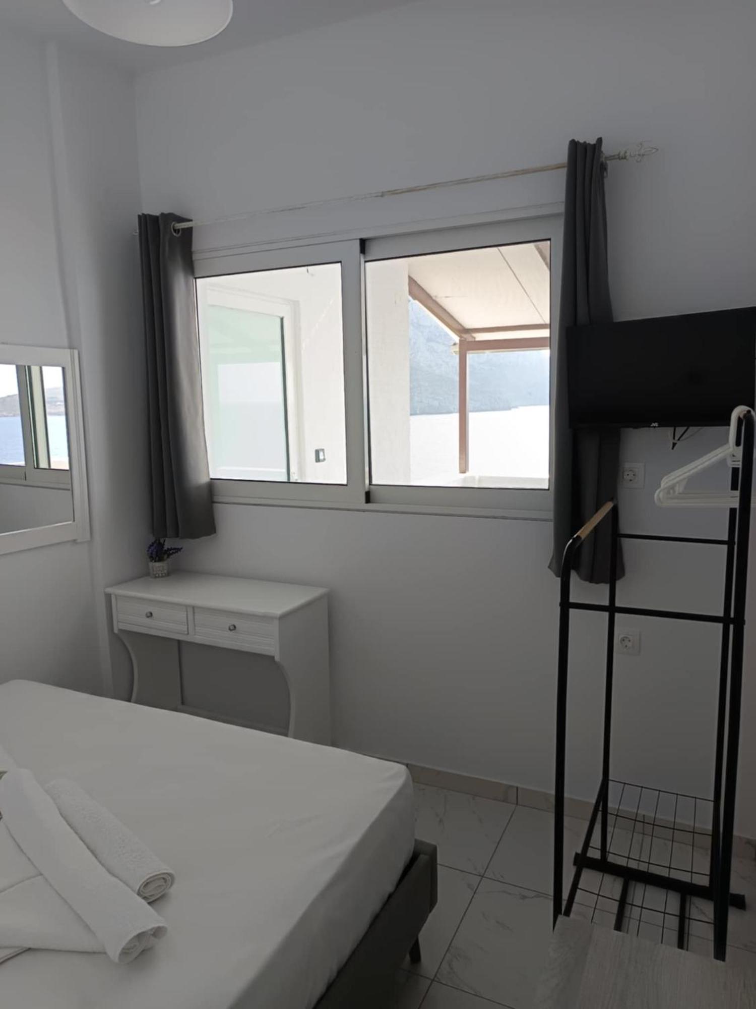 Panormos  Kalymnos Platy Gialos Mousellis Makis Apartments מראה חיצוני תמונה