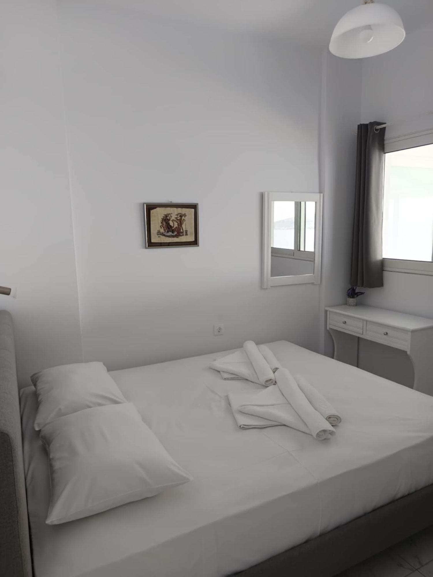 Panormos  Kalymnos Platy Gialos Mousellis Makis Apartments מראה חיצוני תמונה